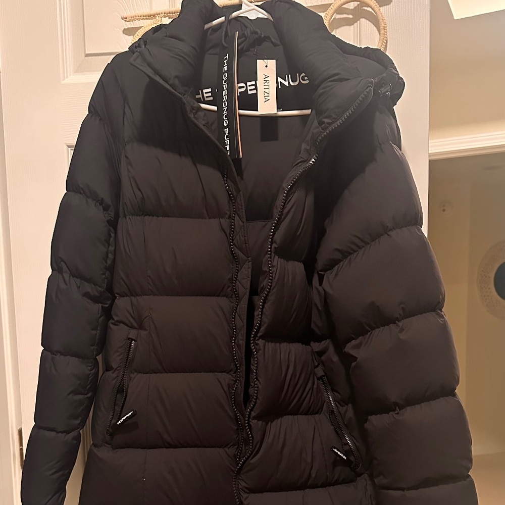 Aritzia SuperPuff Snugfit Mid-length Jacket NWT size L